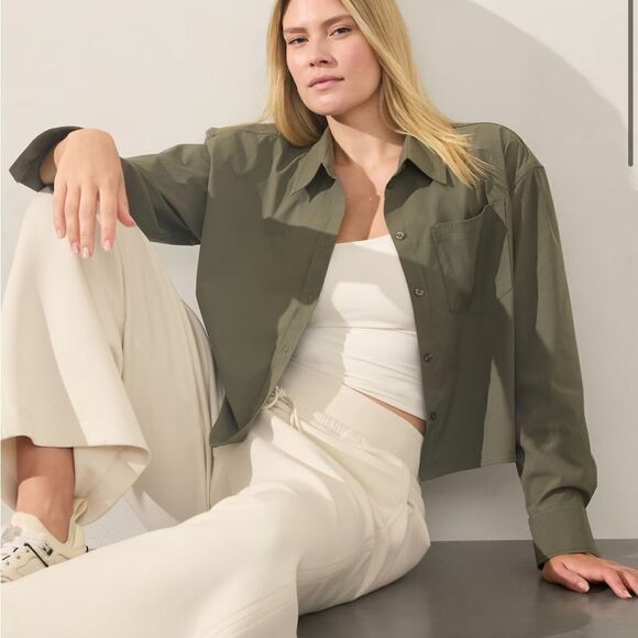 Athleta Tops - Midday Cropped Athleta Shirt Plus